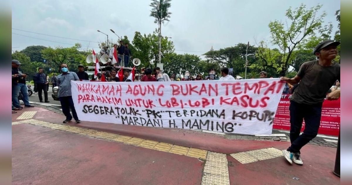 Massa Demo Lagi Depan MA, Minta Hakim Konsisten Tolak PK Mardani H Maming