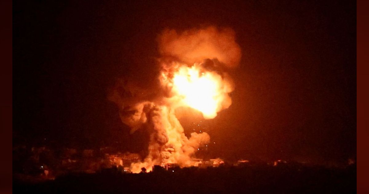 FOTO: Siang dan Malam Serangan Udara Israel Semakin Brutal Terus Menggempur Selatan Lebanon