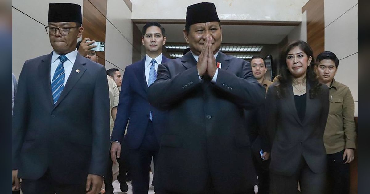 FOTO: Momen Menhan Prabowo Subianto Pamitan dan Minta Maaf Saat Rapat Terakhir dengan Komisi I DPR