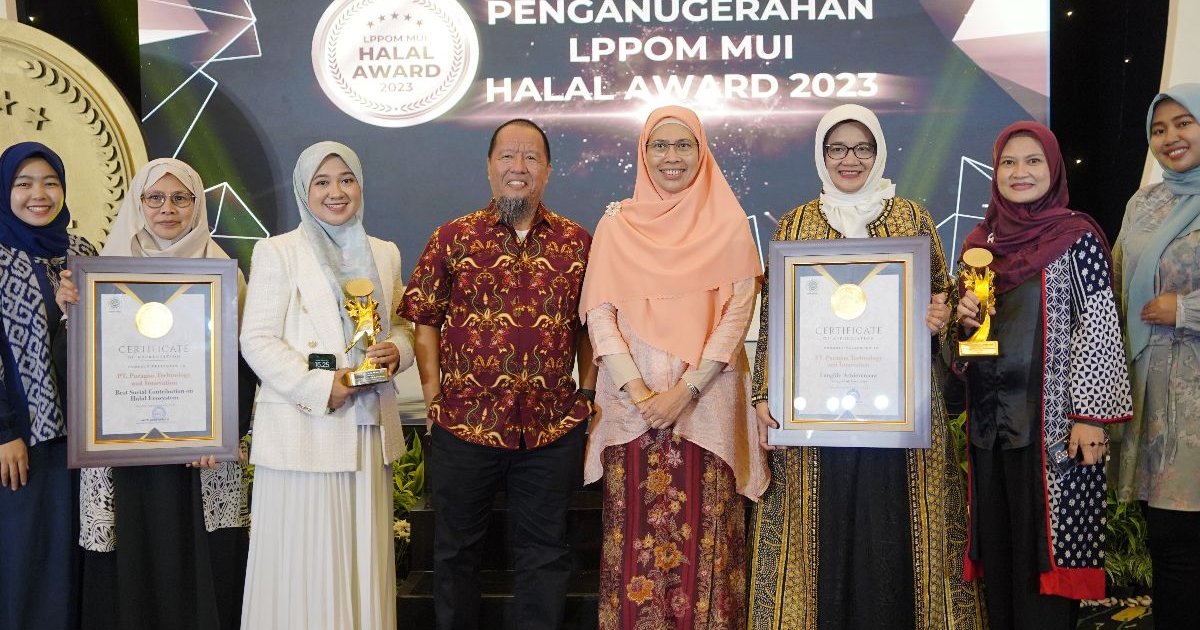 PT Paragon Sabet Tiga Penghargaan Di Halal Award LPPOM MUI 2023