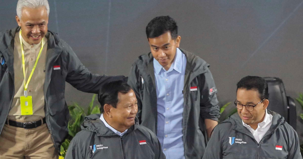 Momen Akrab Prabowo Anies Dan Ganjar Ngobrol Hingga Tertawa Di Acara Kpk