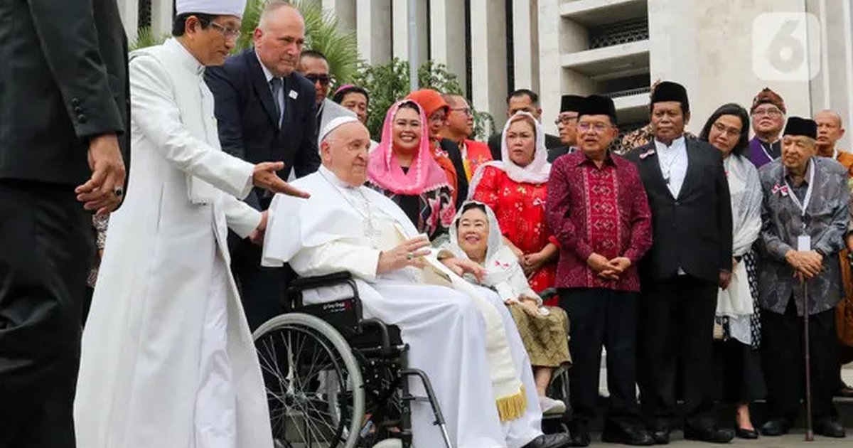 Kesederhanaan Paus Fransiskus: Contoh yang Layak Jadi Keteladanan