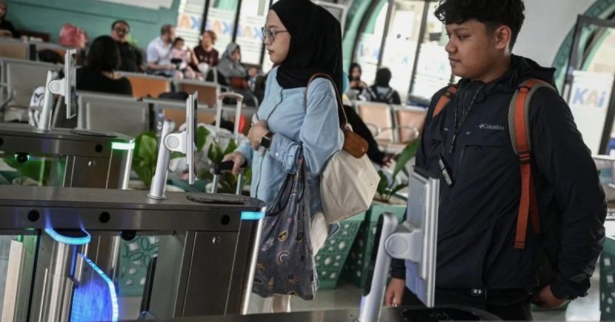 Trivia KAI: Teknologi Pengenalan Wajah KAI Efisiensikan Boarding dan Hemat Puluhan Ribu Gulung Kertas