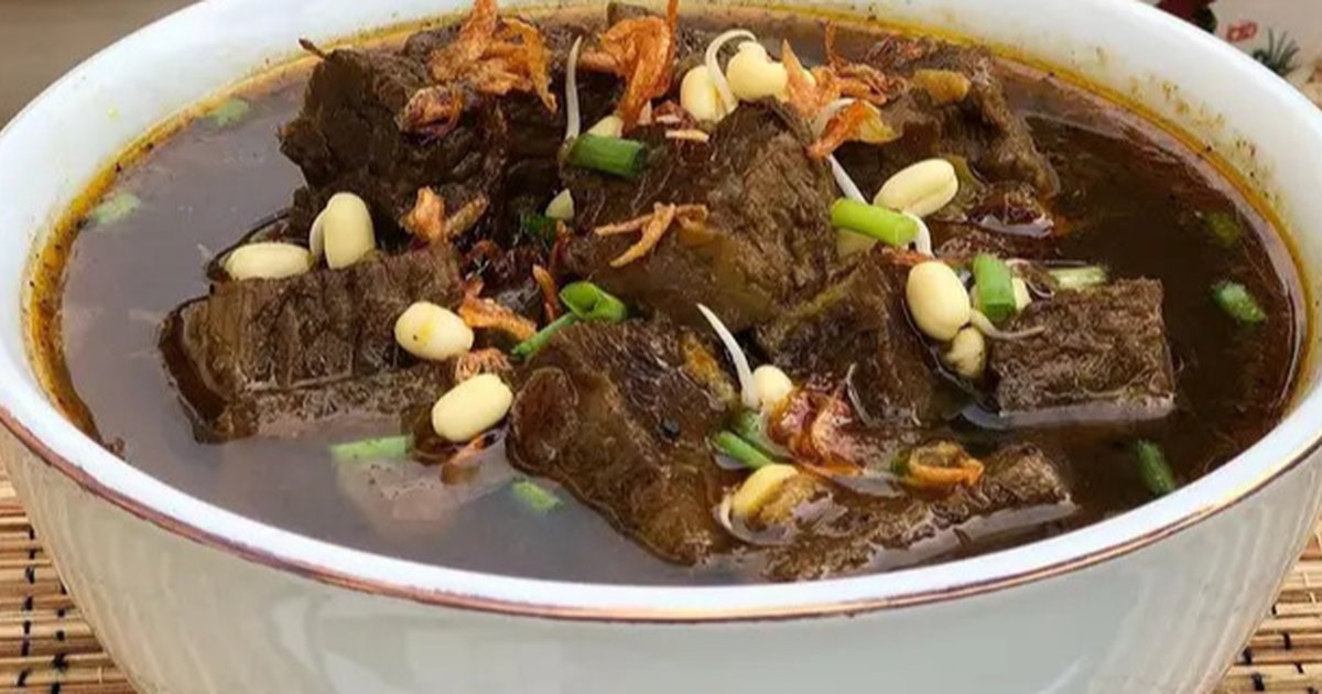 Rawon: Kelezatan Sup Hitam Legendaris Dari Jawa Timur Yang Menggugah Selera