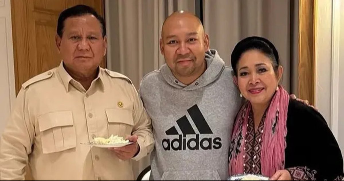 Foto Lawas Titiek Soeharto Pakai Seragam Persit, Anggun dan Mempesona