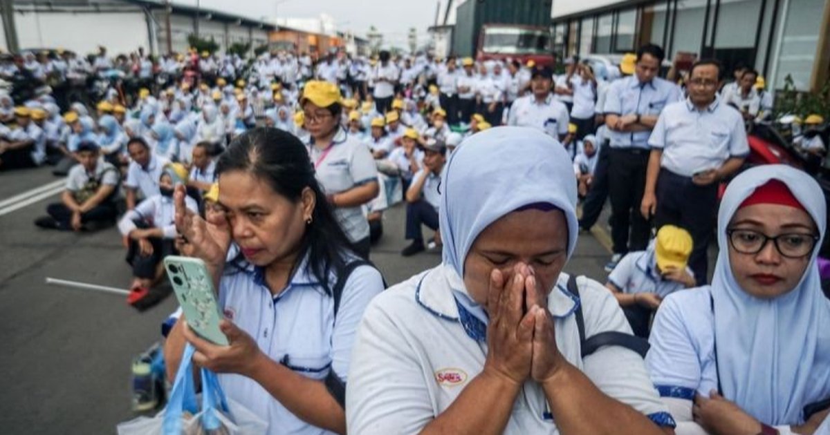 Ironi Buruh dalam Bayang-Bayang Ekonomi Kelam dan PHK Massal