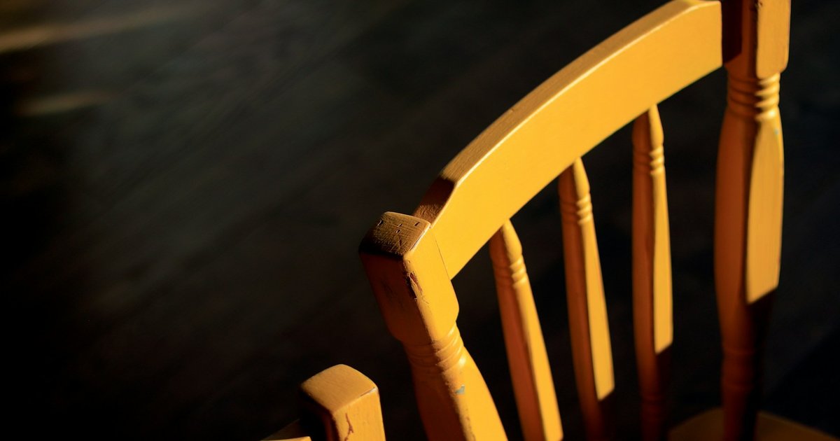 Inspirasi Kursi Minimalis Kayu untuk Ruang Tamu Modern