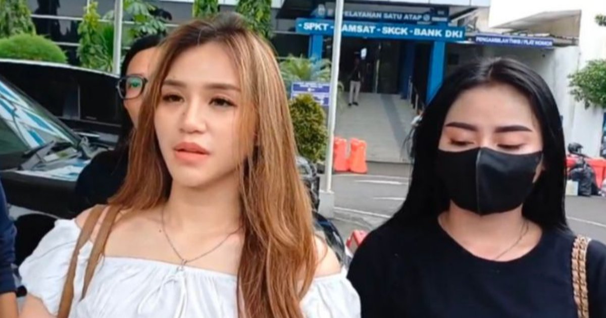 Wanita Cantik Ini Datangi Kantor Polisi, Ngaku Jadi Korban Penipuan
