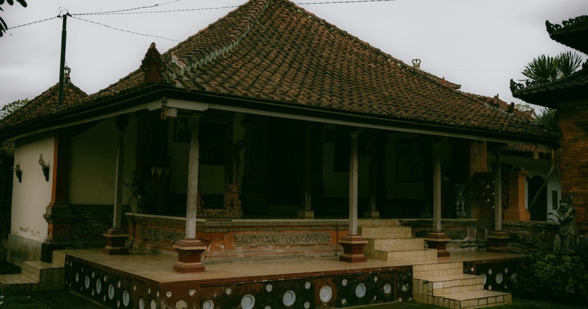 5 Model Rumah Adat Jawa Tengah dan Penjelasan Filosofisnya yang Penuh Makna