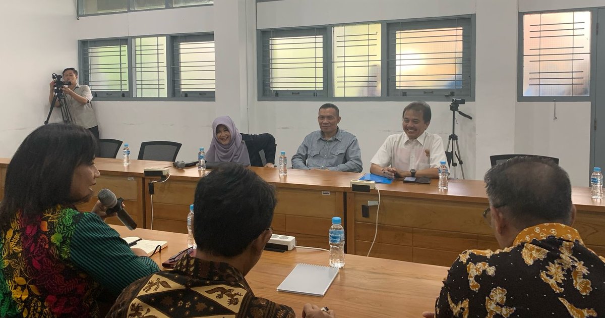 VIDEO: Janji Roy Suryo Sampaikan Temuan Fakta Datangi UGM Bahas Ijazah Jokowi "Tanpa Kami Potong"