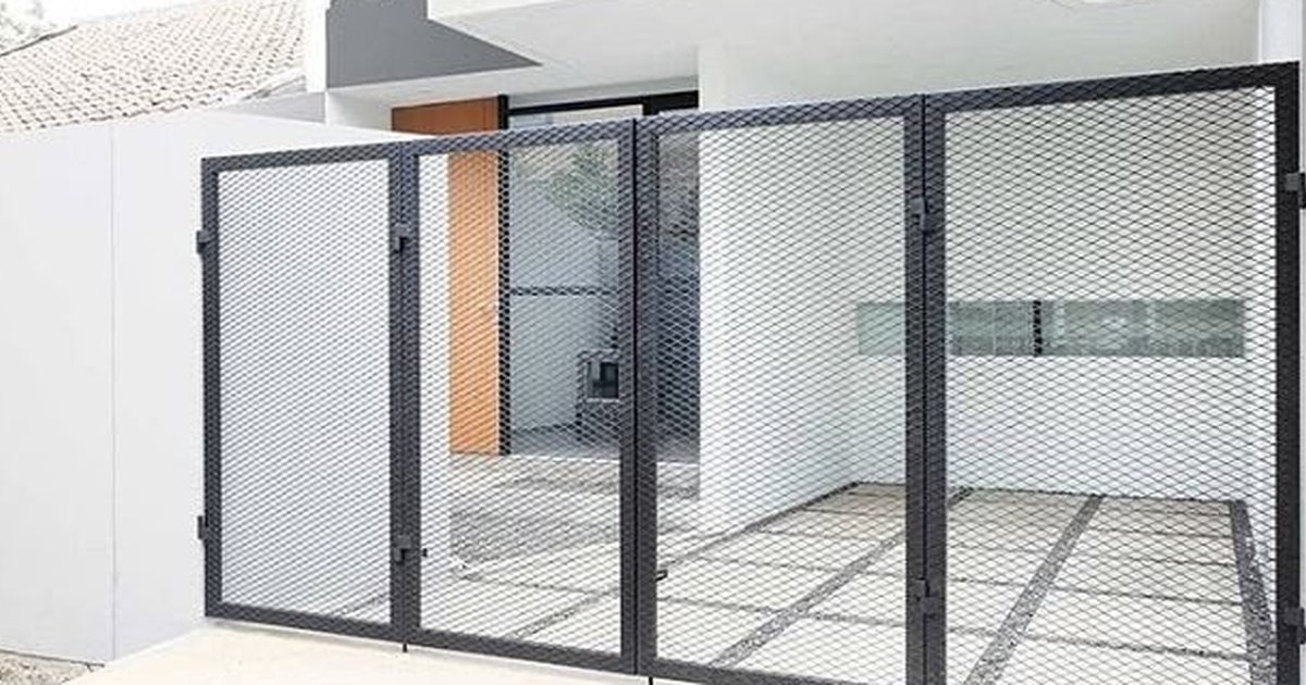 Model Pintu Garasi Besi Lipat Minimalis Terbaru di Tahun 2025