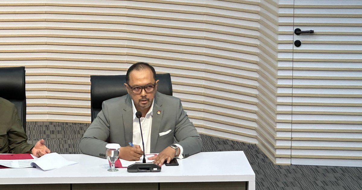 KPK Geledah Rumah di Situbondo Terkait Kasus Dana Hibah Jatim