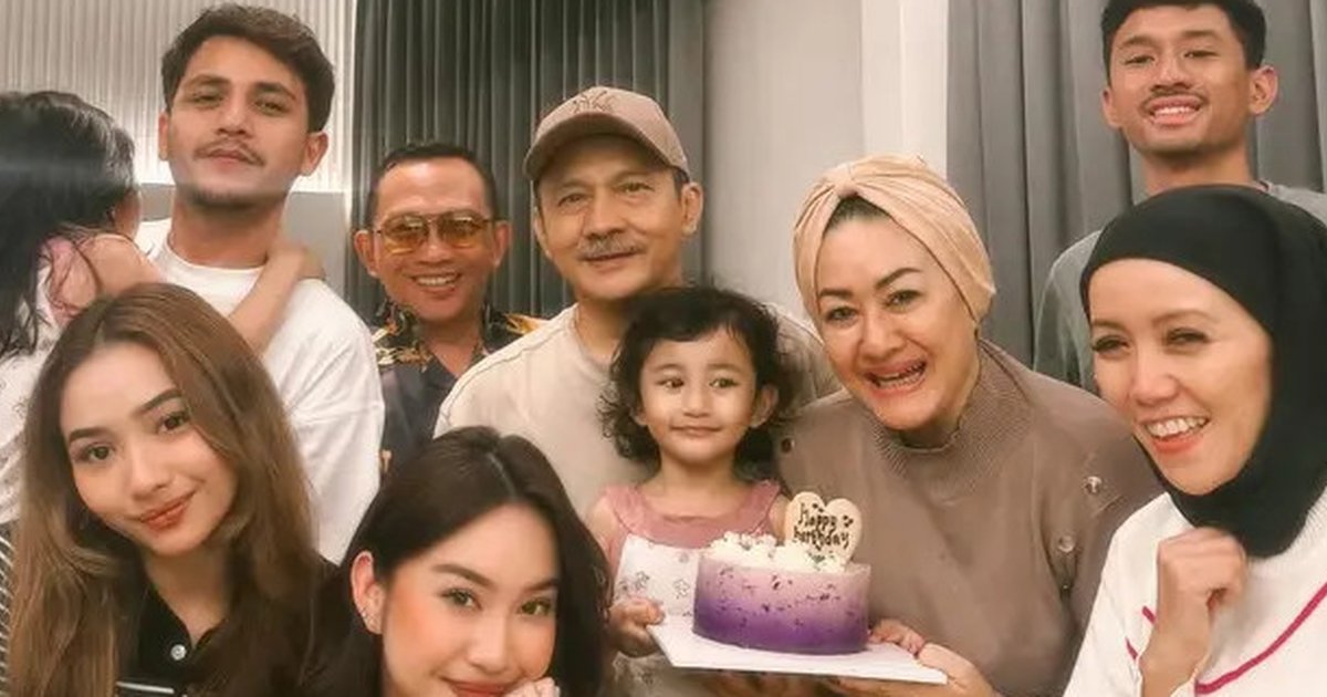 Dihadiri Adi Bing Slamet, Ini 6 Potret Keseruan Adzana dan Rizky Alatas Rayakan Ulang Tahun Anak Kedua