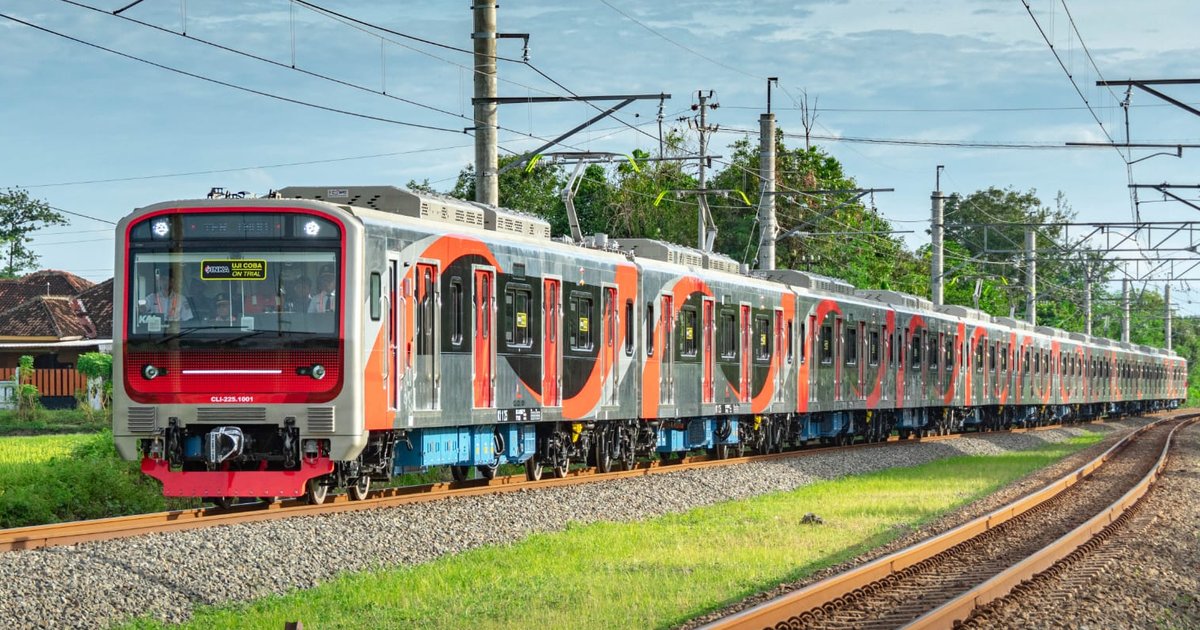 Penampakan KRL Baru Buatan INKA, Jalani Uji Dinamis Sebelum Layani Jabodetabek