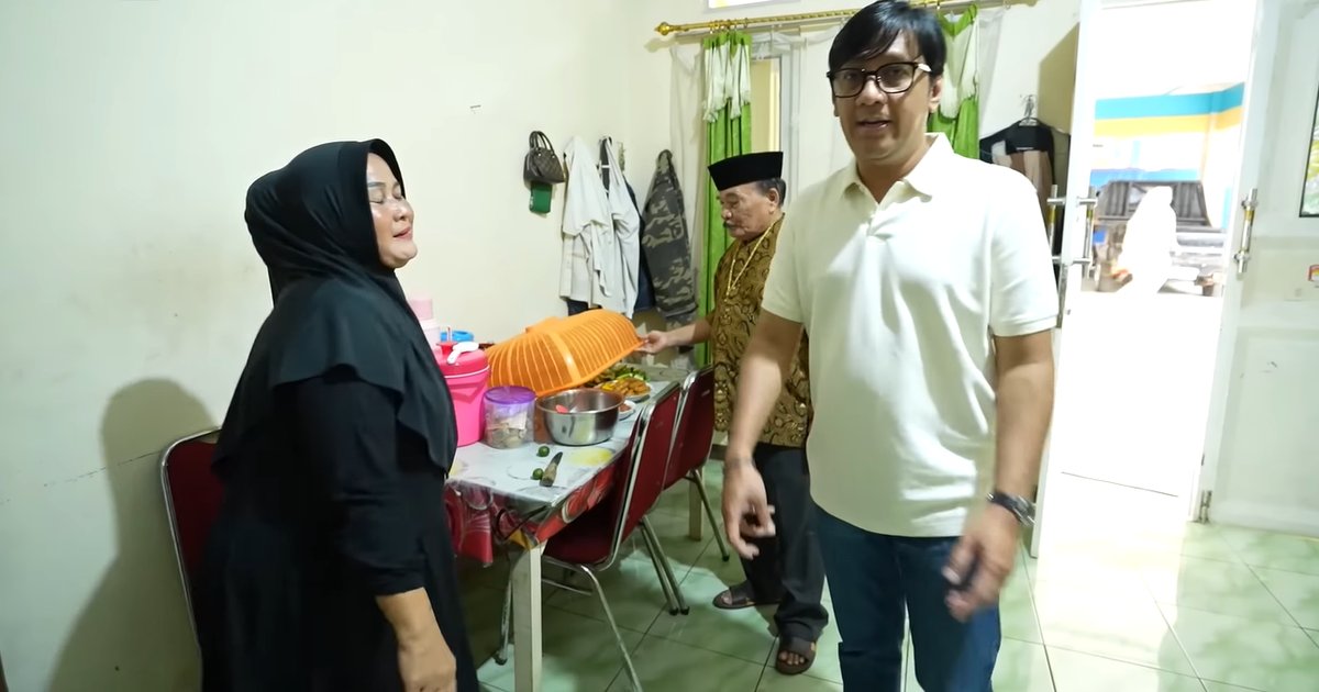 Potret Dapur Milik Haji Bolot, Juragan Kontrakan yang Menjalani Kehidupan dengan Sederhana