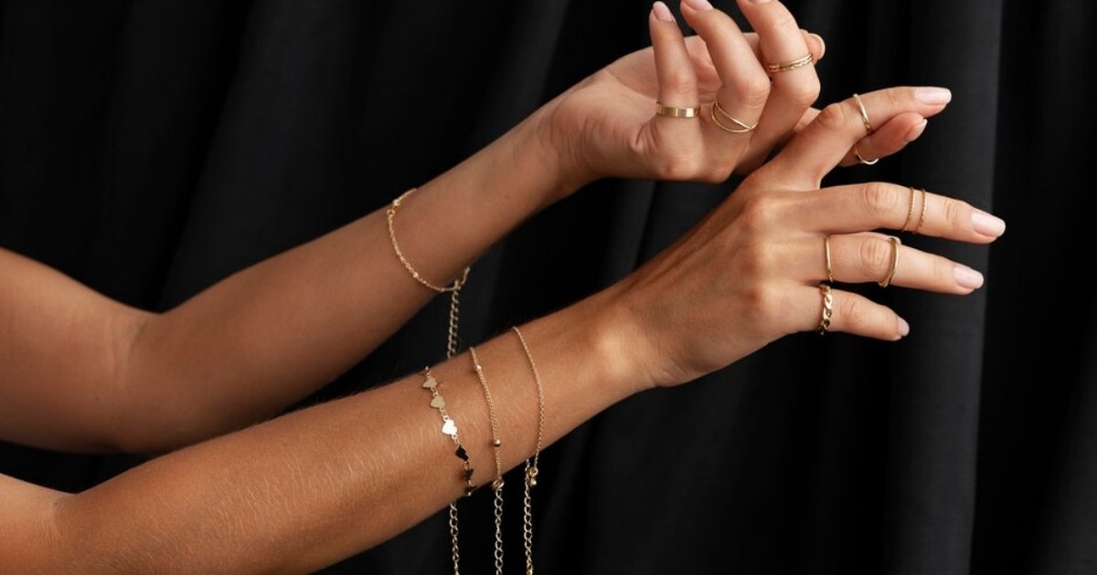 5 Model Gelang Emas Terbaru 2025 dengan Desain Cantik dan Berkelas