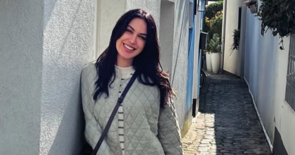 Hari Buku Sedunia 2025, 10 Artis Indonesia Hobi Membaca Buku di Waktu Luang