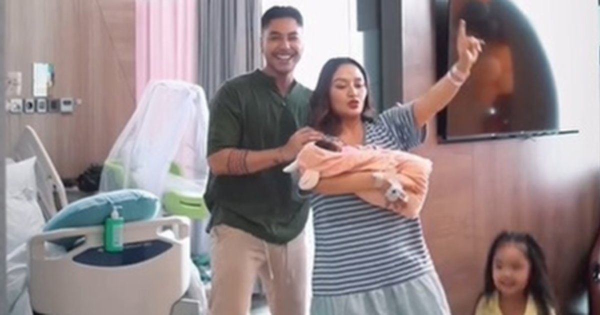 Gemas! Siti Badriah dan Krisjiana Ajak Kedua Putranya Joget, Keluarga Harmonis Bikin Gempar!