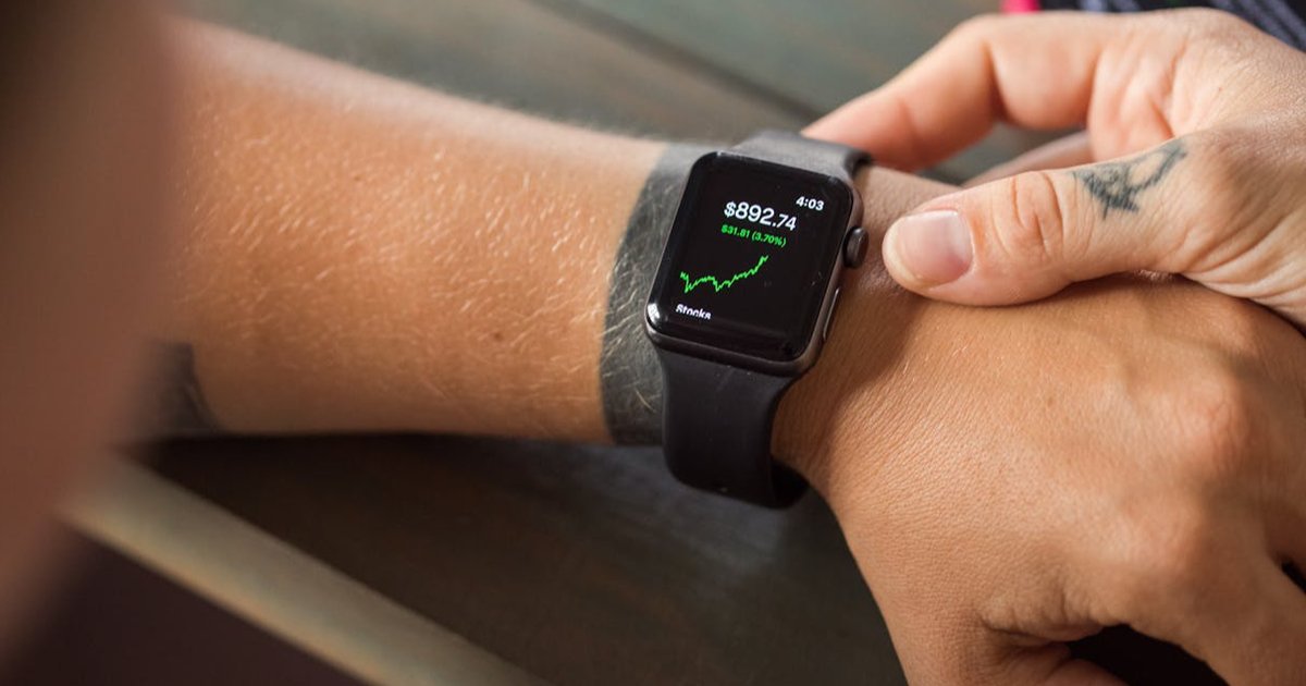 Top 10 Smartwatch Terbaik 2025: Temukan yang Sempurna untuk Gaya Hidup Aktif & Sehat!