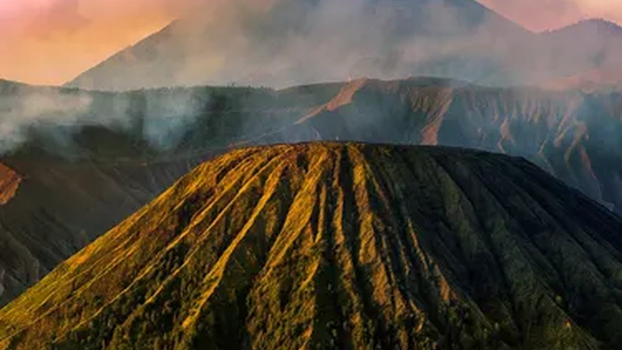 Gunung yang Jadi Primadona Para Pendaki, Ada yang Sudah Mencoba?