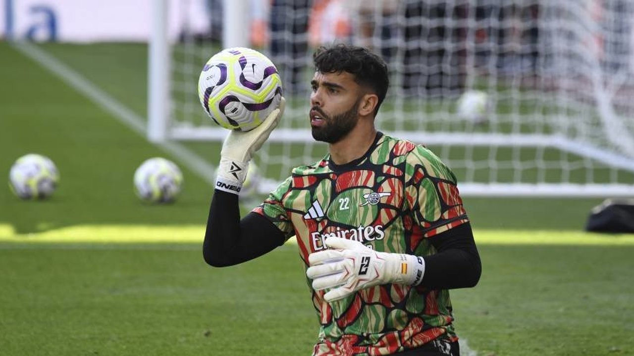 Lakukan Penyelamatan Spektakuler Lawan Aston Villa, Begini Reaksi David Raya