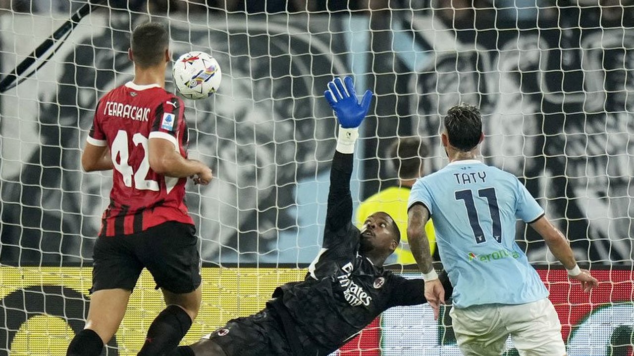 AC Milan Kebobolan 6 Gol dengan Cara yang Sama