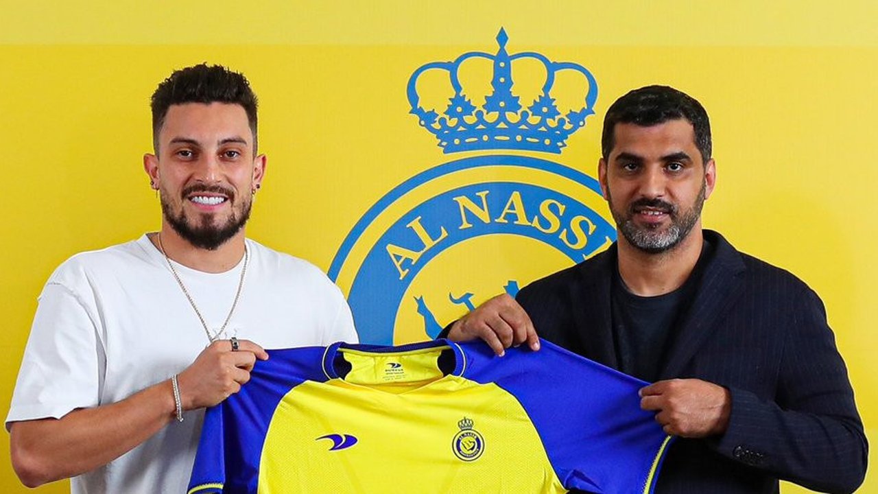 Baru Setahun di Arab Saudi, Eks Bek MU Resmi Putus Kontrak dengan Al Nassr
