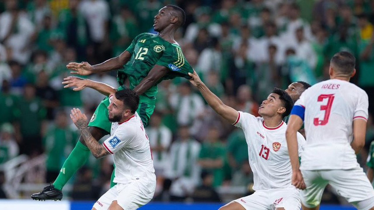 Media Malaysia Puji Timnas Indonesia Usai Imbangi Arab Saudi: Cemerlang, Jay Idzes Tampil Kokoh