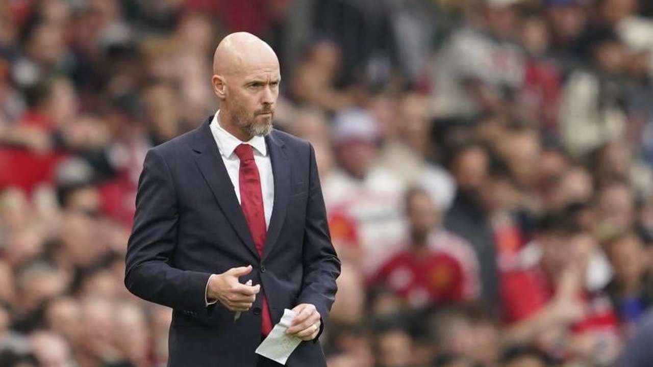 Kalau Erik Ten Hag Dipecat, Fans MU Jangan Ngarep Dilatih Zinedine Zidane Deh!
