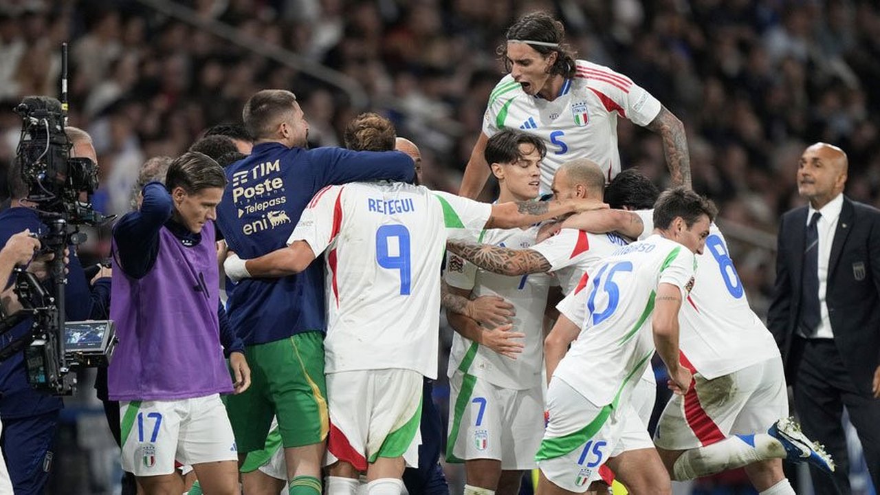 Setelah 70 Tahun, Italia Akhirnya Menang di Paris