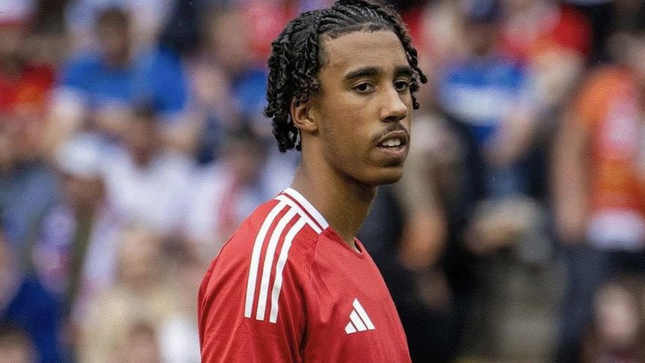 Kabar Baik MU! Leny Yoro Berpotensi Comeback Lebih Cepat