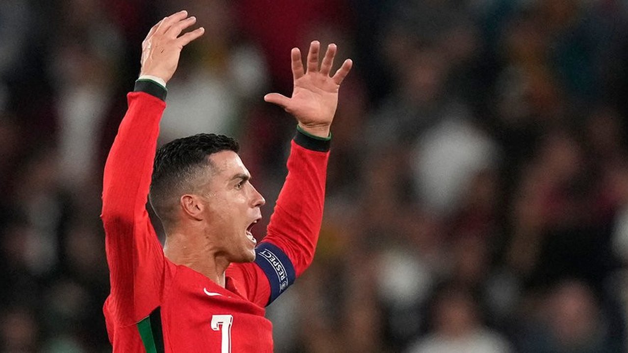 Bruno Fernandes Puji Cristiano Ronaldo: Sekarang OTW Kejar Gol ke-1.000
