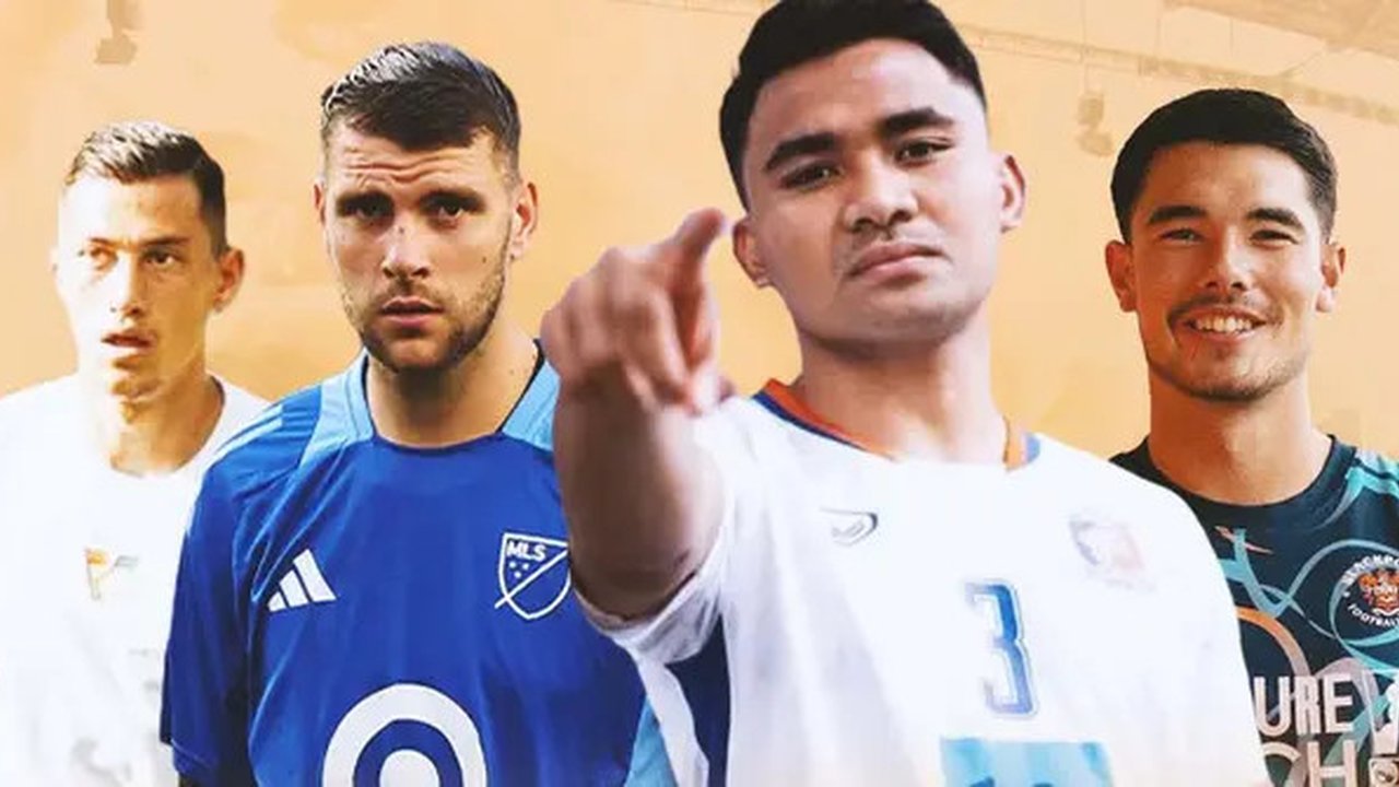 Ilustrasi - Jay Idzes, Maarten Paes, Asnawi Mangkualam, Elkan Baggott (Bola.com/Adreanus Titus)