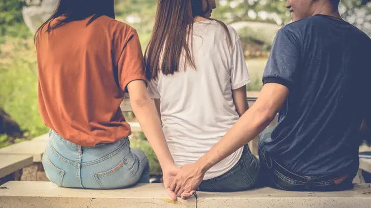 Ilustrasi perselingkuhan. Credit: pexels.com/pixabay