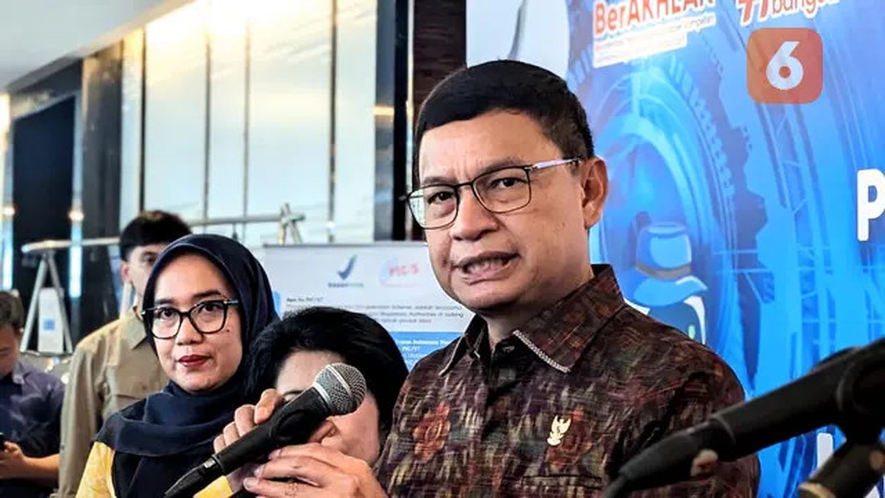 Kepala BPOM Taruna Ikrar dalam FGD Maturitas Industri Farmasi, Jakarta (24/9/2024).. Foto: Liputan6.com/Ade Nasihudin.