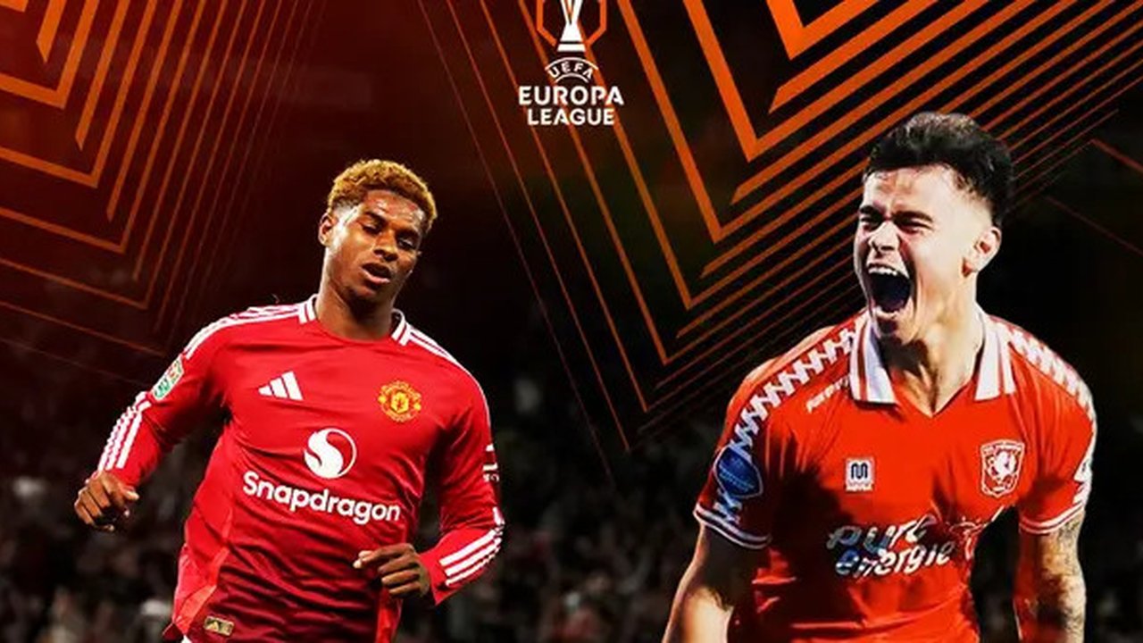 Liga Europa - Manchester United Vs FC Twente - Marcus Rashford Vs Mees Hilgers (Bola.com/Adreanus Titus)