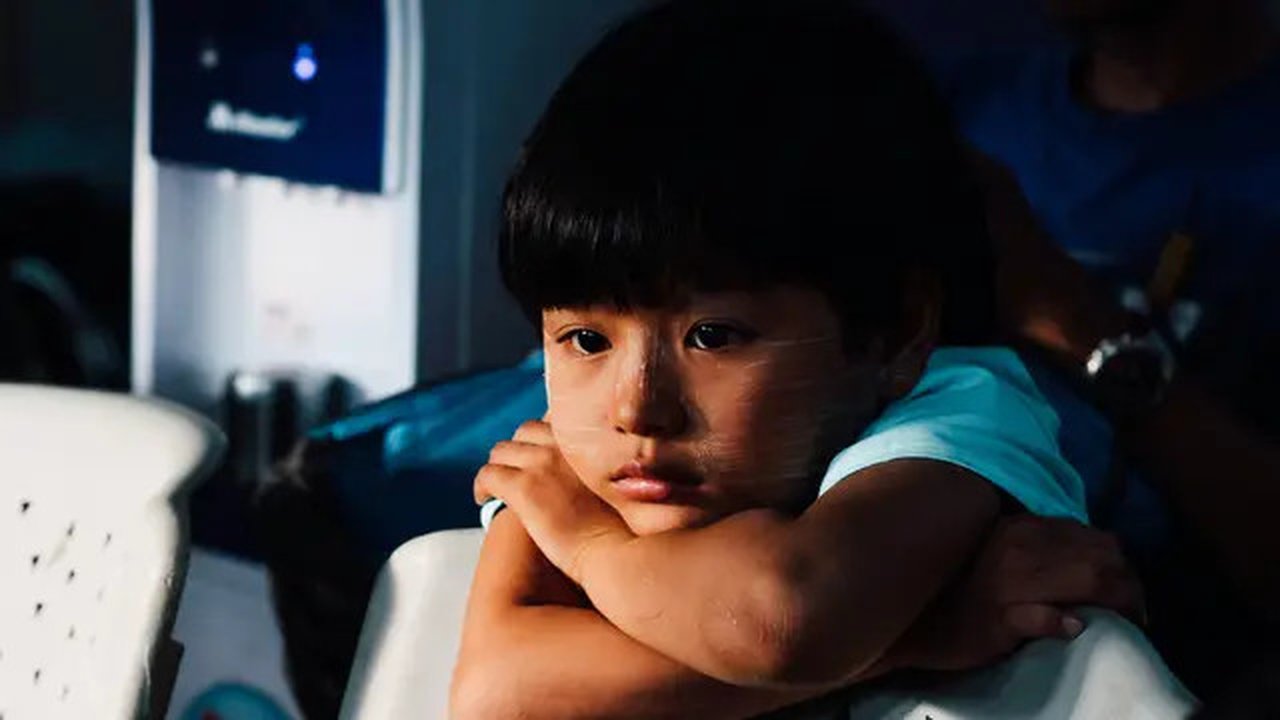 Proses untuk melatih serta meningkatkan kepercayaan diri anak juga bisa didapatkan dari kegagalan yang dialaminya (Foto: Unsplash.com/Chinh Le Duc)