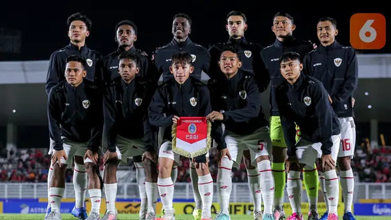 Starting XI Timnas Indonesia U-20 pada laga Grup F Kualifikasi Piala Asia U-20 2025 melawan Timor Leste di Stadion Madya, Senayan, Jakarta, Jumat (27/09/2024). (Bola.com/Bagaskara Lazuardi