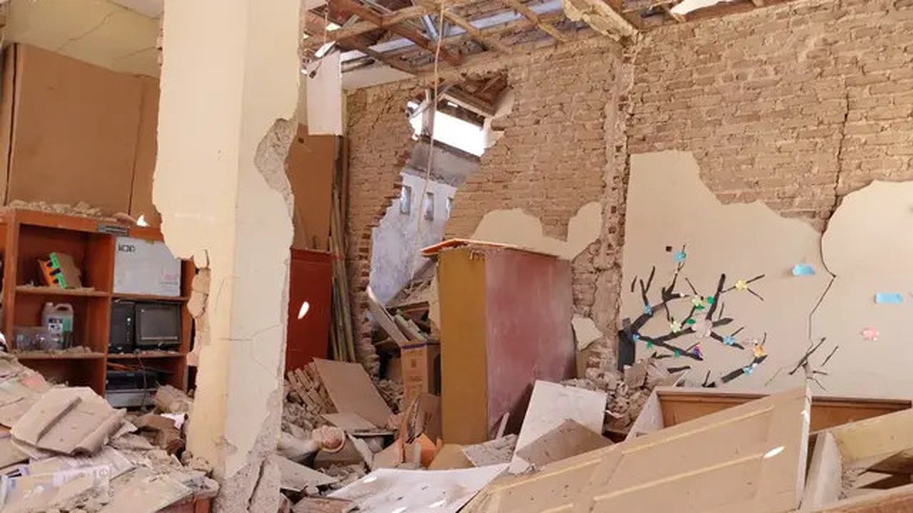 Sebanyak 109 rumah terdampak musibah gempa bumi Garut-Bandung magnitudo 5.0, di wilayah kabupaten Garut, Jawa Barat, telah memenuhi kualifikasi BNPB untuk mendapatkan bantuan. (Liputan6.com/J