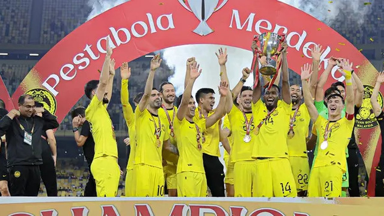Timnas Malaysia menjadi juara Pestabola Merdeka 2024. (X/FA Malaysia)