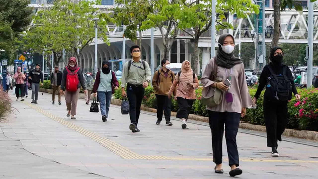 Pemerintah menetapkan UMP 2024 sesuai formulasi dalam Peraturan Pemerintah (PP) 51 Tahun 2023. (Liputan6.com/Herman Zakharia)