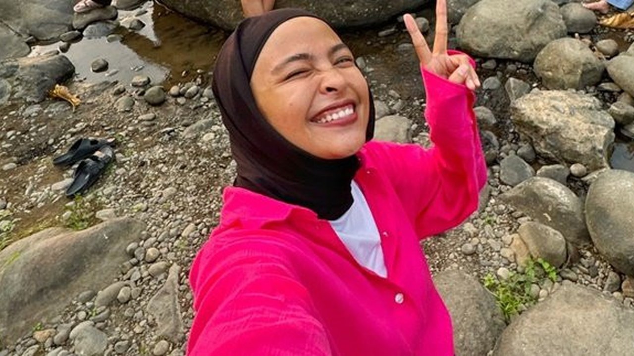 Tantri Kotak Terkejut dengan Kehadiran MetaHuman Nike Ardilla di Synchronize Fest 2024