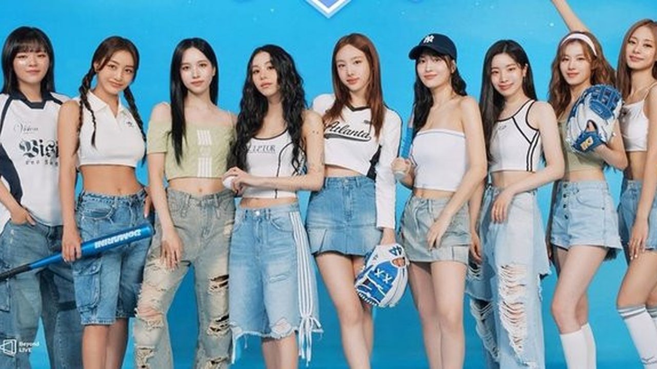 Daftar Berat Badan Member TWICE Lengkap dengan Cara Diet Ideal ala Mereka, Ada yang Masih Makan Rutin - Ngemil