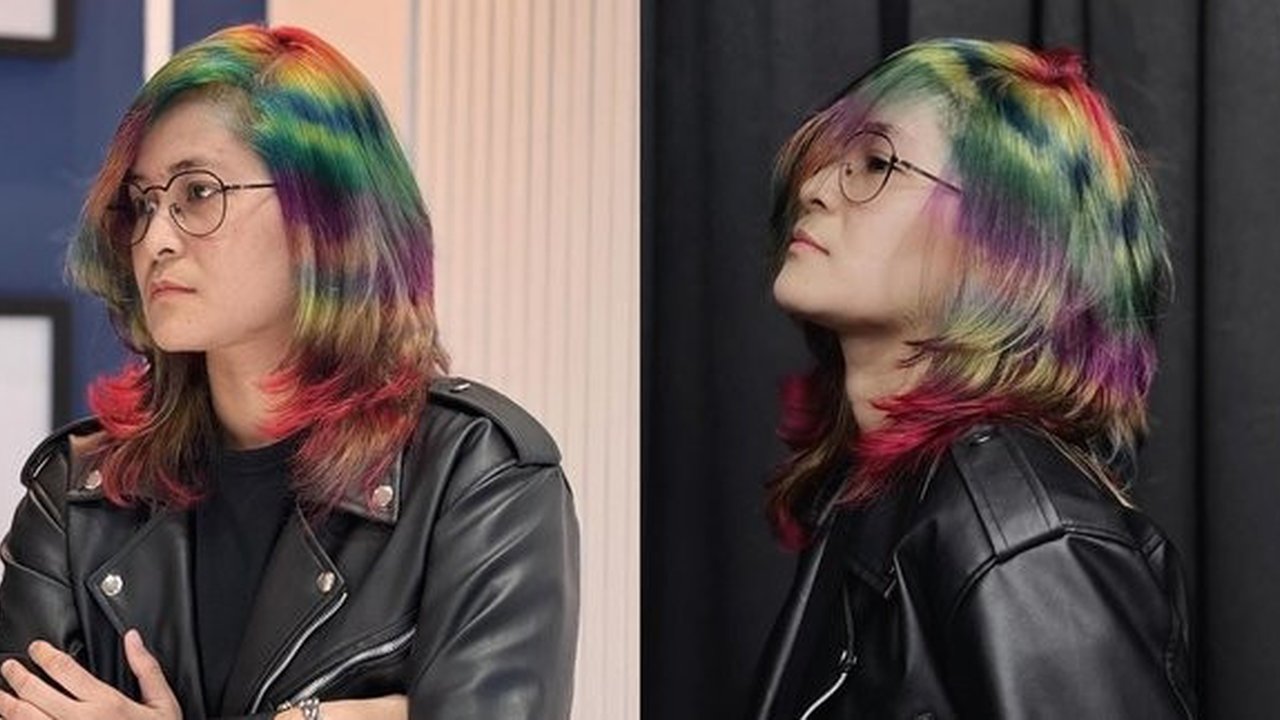 8 Potret Mita The Virgin Tampil Baru dengan Rambut Pelangi, Lama Gak Diwarnai