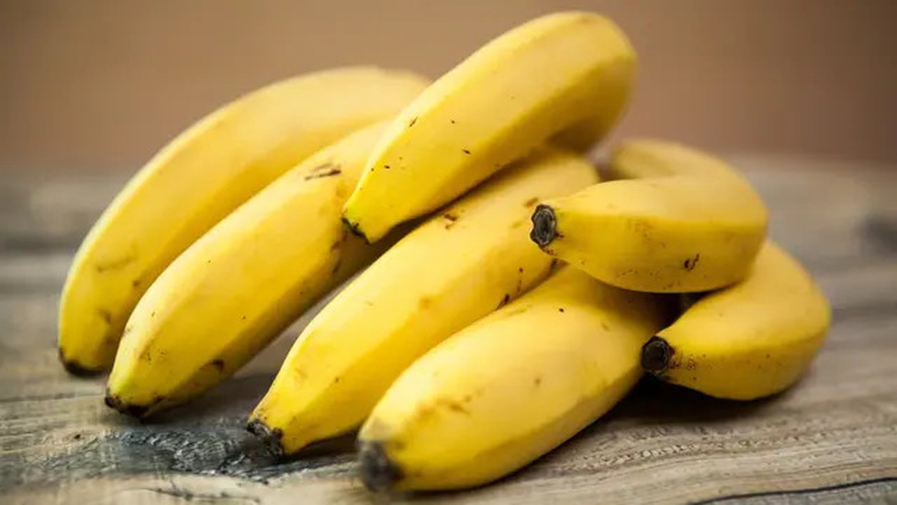 ilustrasi pisang/Image by Gabriela Sanda from Pixabay