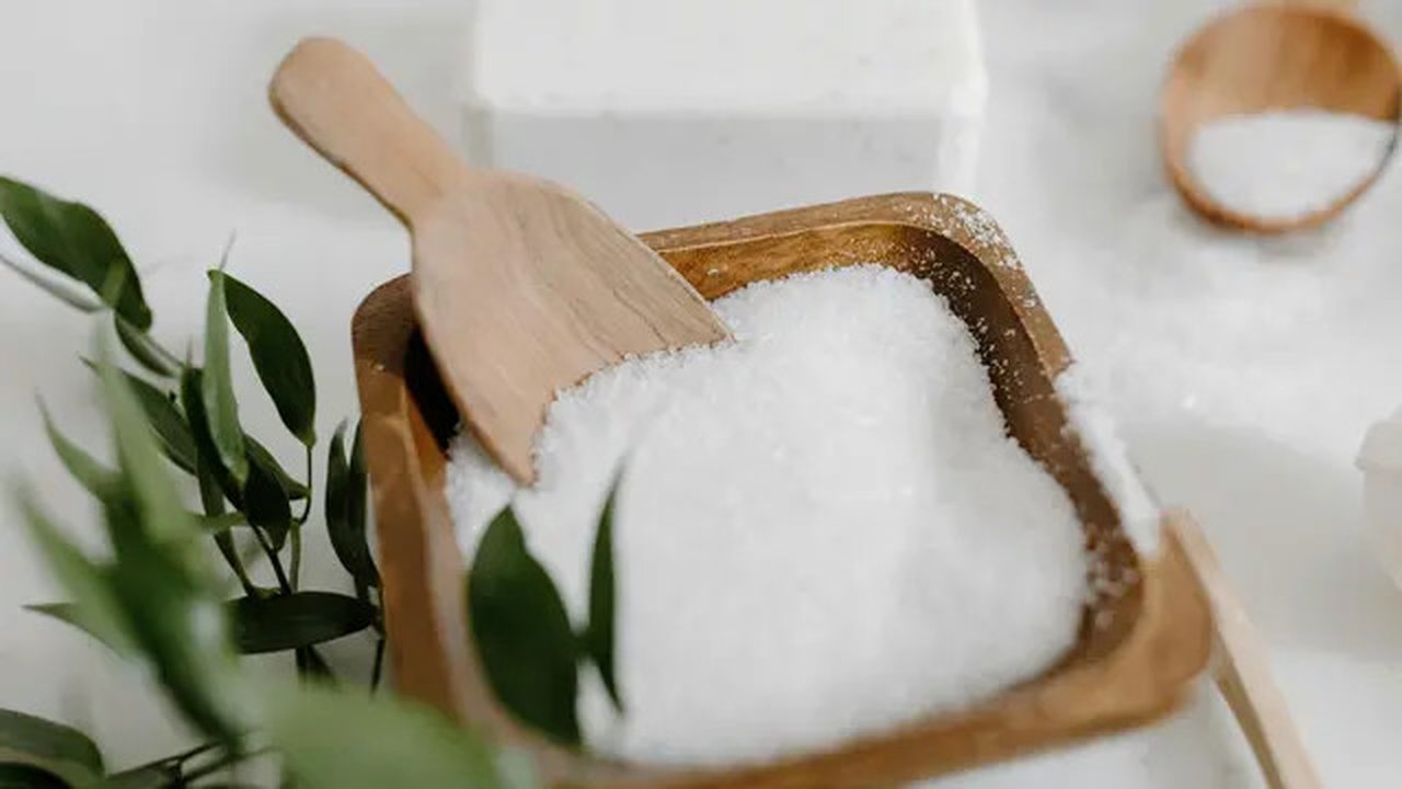 Ilustrasi garam. (Copyright Pexels/Filipp Romanovski)