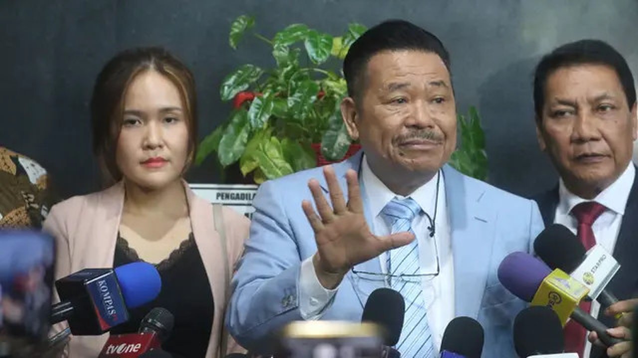 Meski mengaku tidak mudah, keputusan mengajukan Peninjauan kembali atas kasus ini tetap harus dilakukan terlebih Jessica sudah mendapatkan program bebas bersayarat dari Kementerian Hukum dan