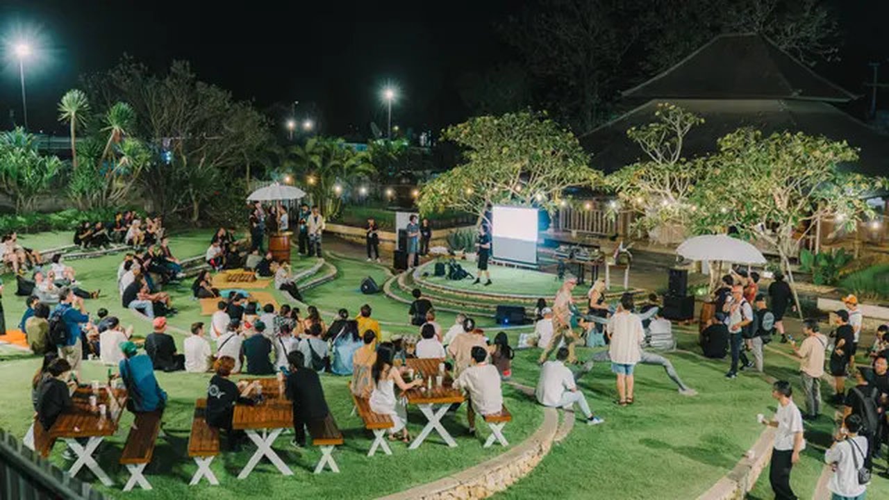 Jimbaran Hub sebagai tempat berkumpulnya berbagai komunitas telah menjadi wadah bagi para seniman dan pecinta budaya untuk berkolaborasi serta bertukar ide kreatif. (Ist)
