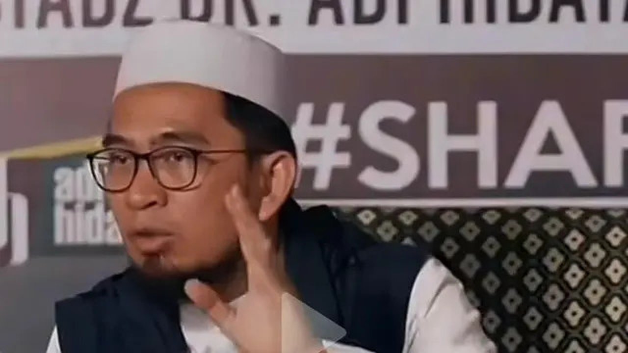 Ustadz Adi Hidayat (UAH). (SS TikTok)