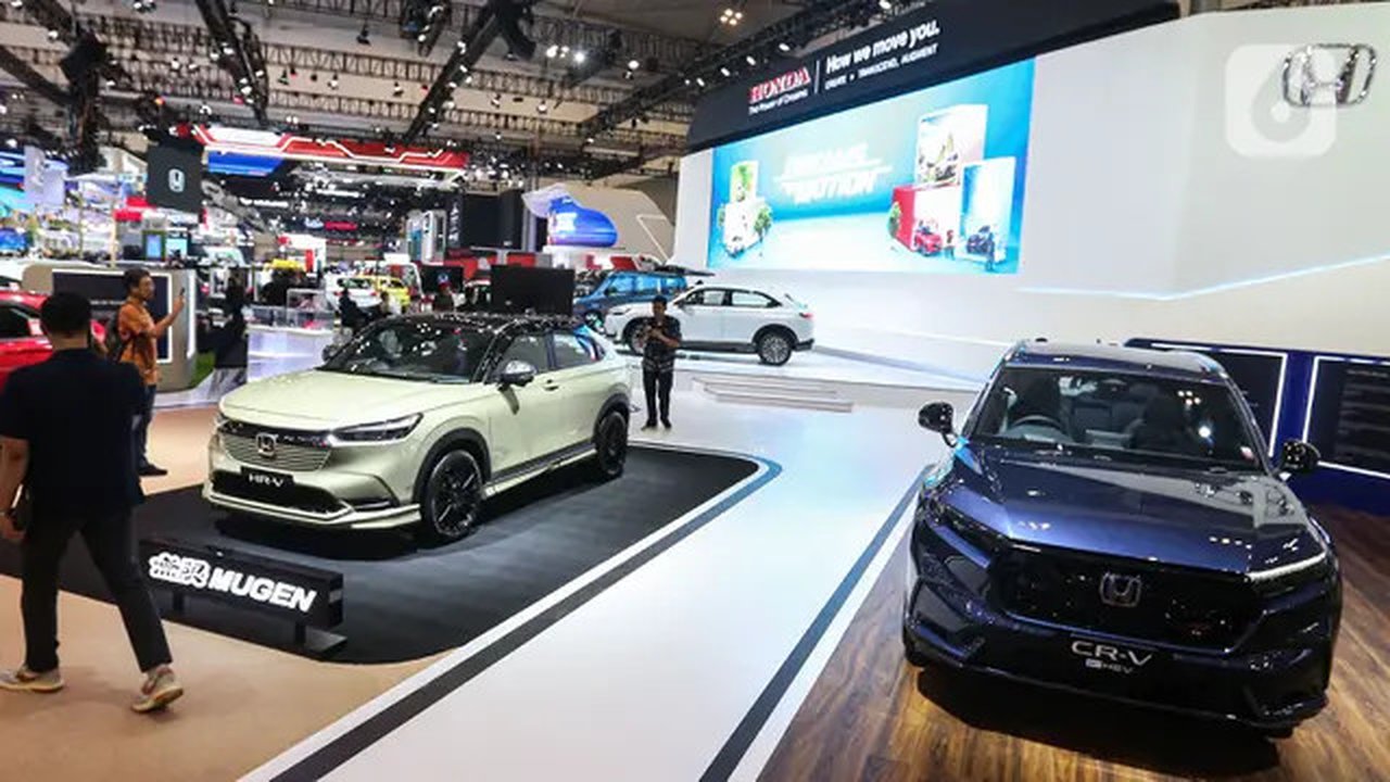 Di sisi lain, penjualan Honda HR-V di semester pertama 2024 tercatat sebanyak 8.883 unit dan berkontribusi pada penjualan kelas medium SUV nasional sebesar 37 persen. (Liputan6.com/Angga Yuni